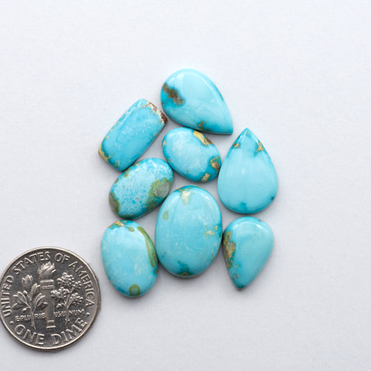 Gorgeous Sonoran South Hill Turquoise perfect for jewelry making or collecting. Known for its stunning blue-green color and rarity, this gem will add a touch of elegance to any piece.