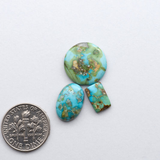 Gorgeous Sonoran South Hill Turquoise perfect for jewelry making or collecting. Known for its stunning blue-green color and rarity, this gem will add a touch of elegance to any piece.