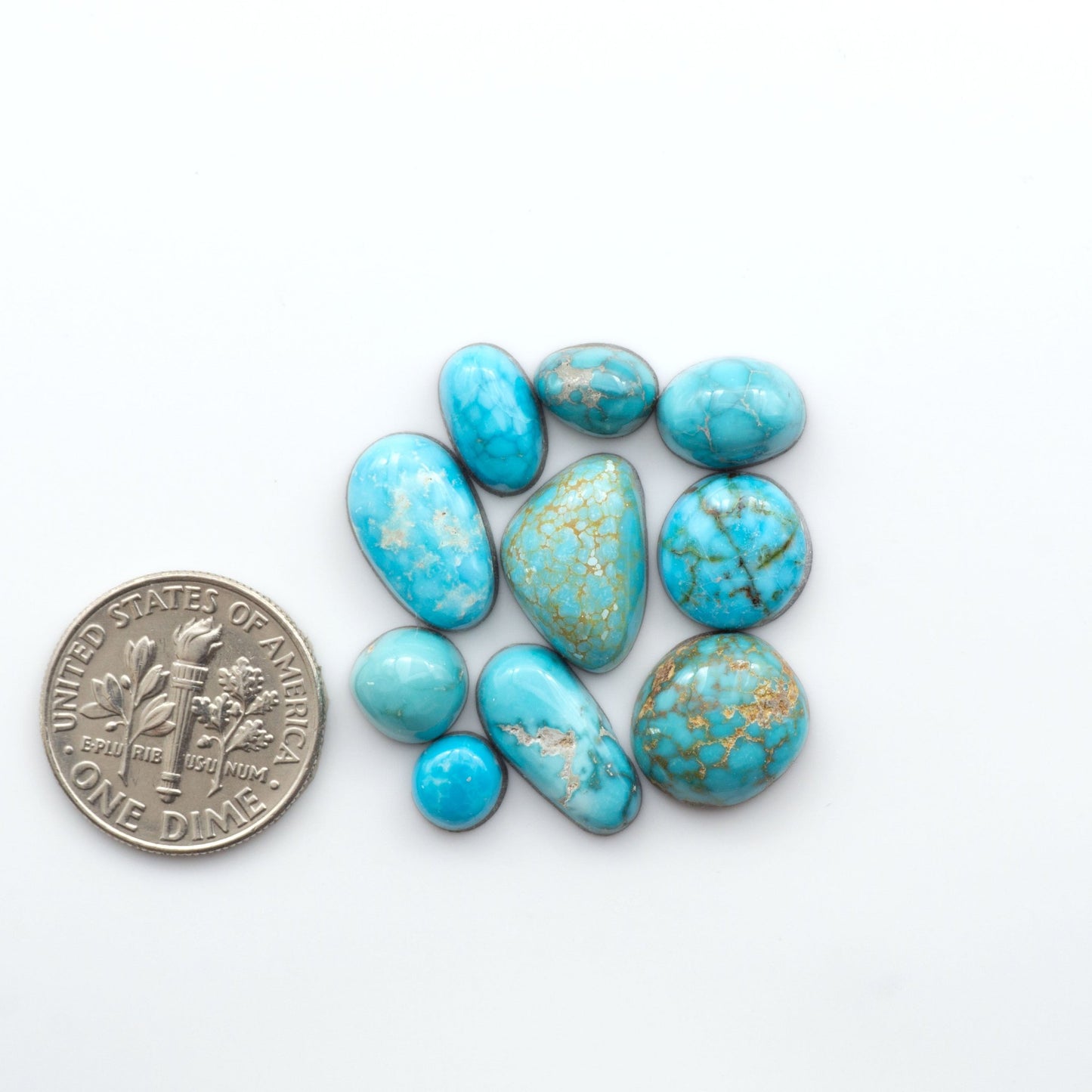 This lot contains an assortment of cabochons. Richly colored and highly varied, these cabochons are sure to have something to excite everyone.