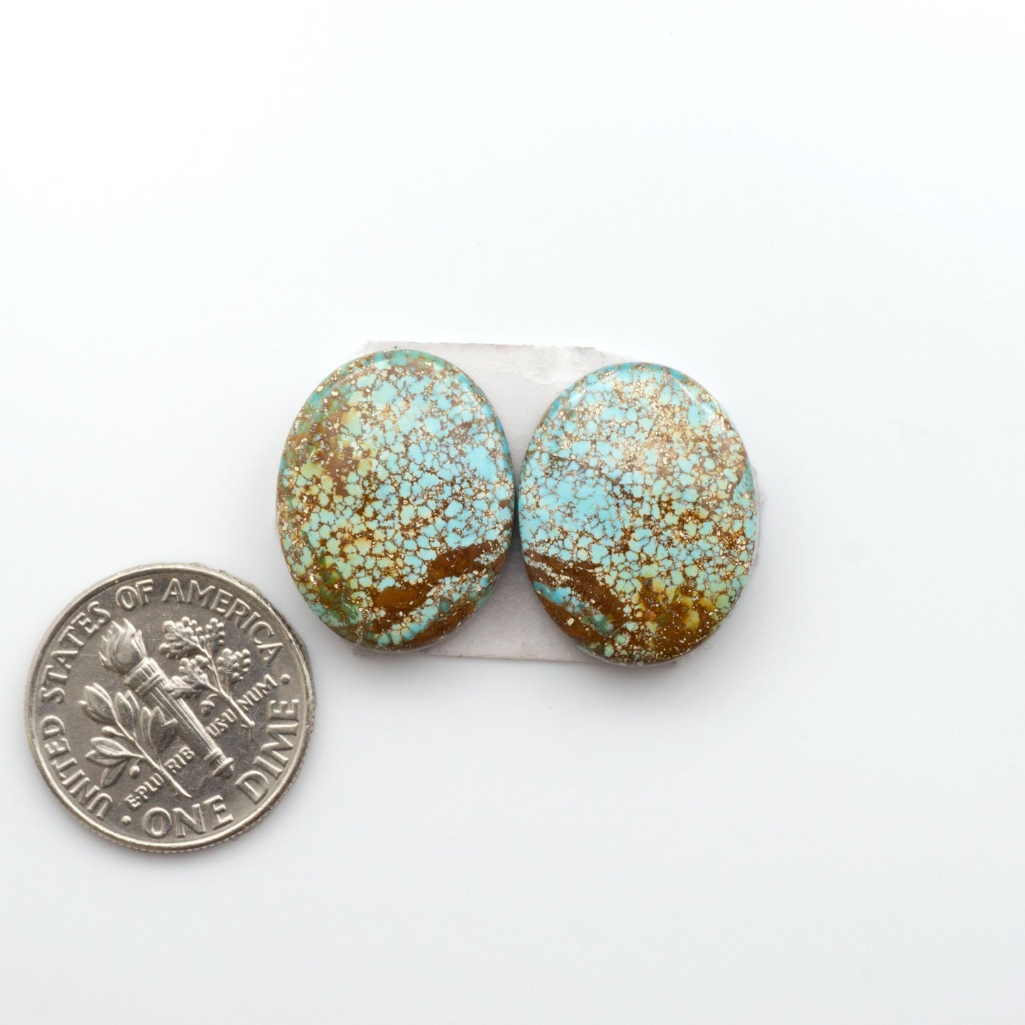 Discover the natural beauty of Catalina Turquoise, renowned for its unique patterns and colors. Elevate your jewelry collection with these stunning gemstones. 