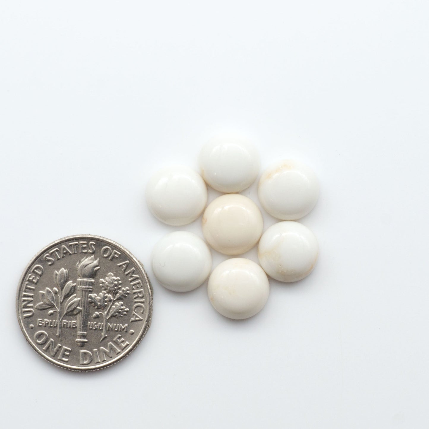 Magnesite Cabochons are a must-have for jewelry makers. These stones feature a unique blend of white and brown, making them perfect for a variety of designs.